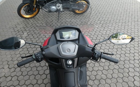 Gebrauchtmotorrad Yamaha NMAX 155 - Bild 9