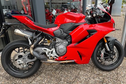 Ducati Panigale V2