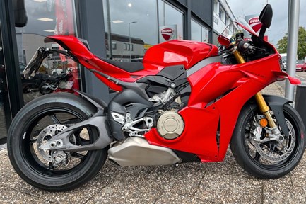 Ducati Panigale V4 S