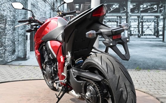 Gebrauchtmotorrad Honda CB 1000 R - Bild 7