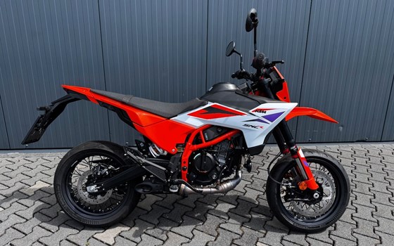 Neufahrzeug KTM 390 SMC R - Bild 1