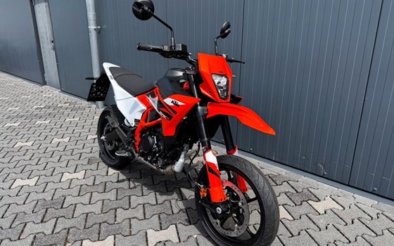 Neufahrzeug KTM 125 SMC R - Bild 3