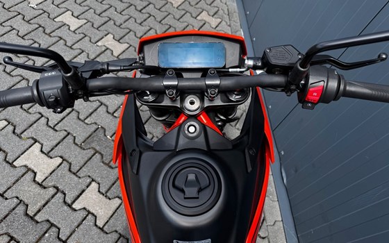 Neufahrzeug KTM 125 SMC R - Bild 4