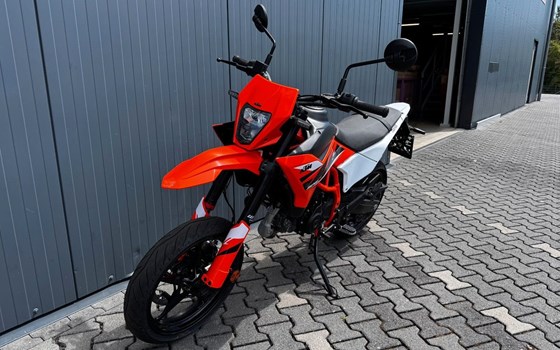 Neufahrzeug KTM 125 SMC R - Bild 6