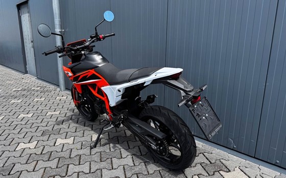 Neufahrzeug KTM 125 SMC R - Bild 7