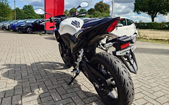 Gebrauchtmotorrad Honda CB500 Hornet - Bild 9