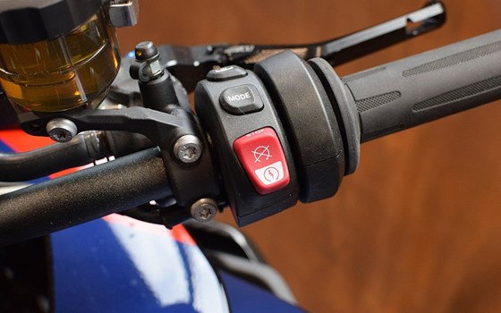 Gebrauchtmotorrad BMW M 1000 XR - Bild 6