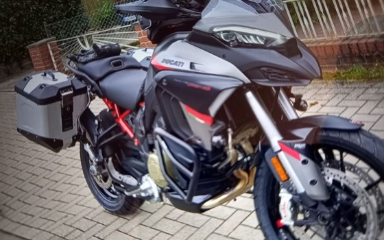 Gebrauchtmotorrad Ducati Multistrada V4 S Grand Tour - Bild 1