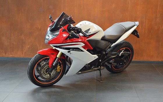 Gebrauchtmotorrad Honda CBR 600 F - Bild 3