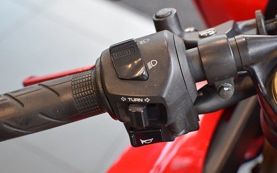 Gebrauchtmotorrad Honda CBR 600 F - Bild 6