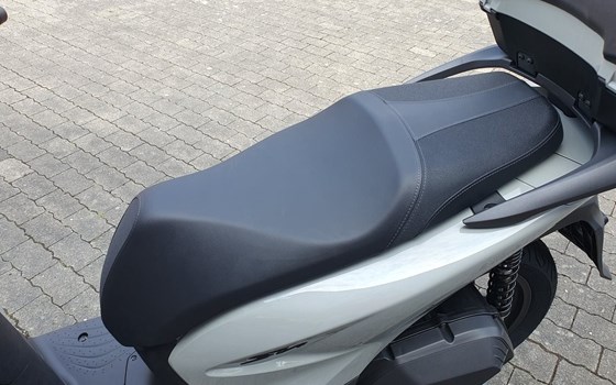 Gebrauchtmotorrad Honda SH125i - Bild 12