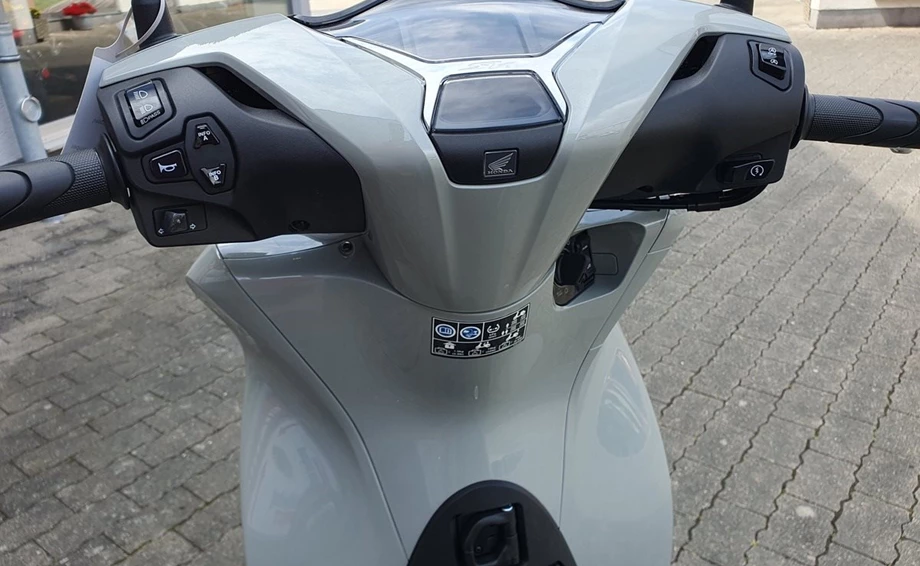 Angebot Honda SH125i Bild 15: Angebot Honda SH125i