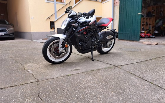 Gebrauchtmotorrad MV Agusta Dragster 800 RR - Bild 2