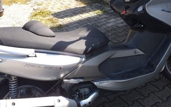 Gebrauchtmotorrad Kymco Xciting 500i - Bild 2 Gebrauchtmotorrad Kymco Xciting 500i - Bild 2