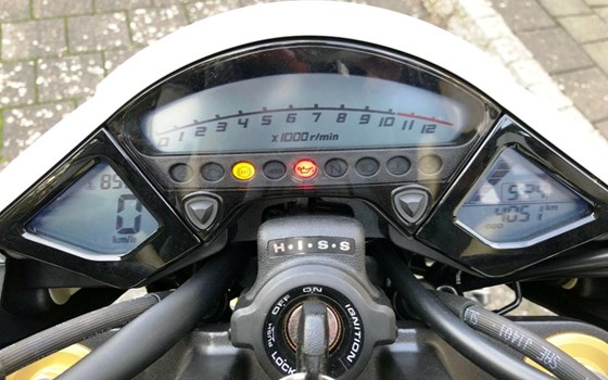 Gebrauchtmotorrad Honda CB 1000 R - Bild 11