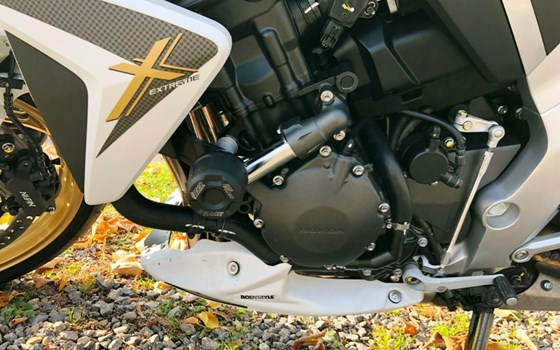 Gebrauchtmotorrad Honda CB 1000 R - Bild 8