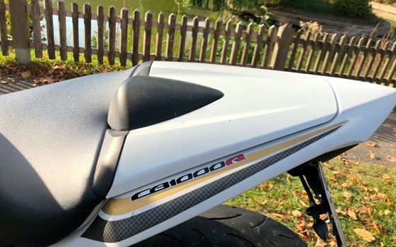 Gebrauchtmotorrad Honda CB 1000 R - Bild 9