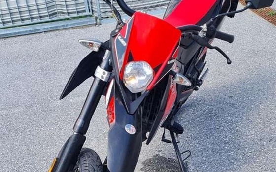 Gebrauchtmotorrad United Motors UM DSR SM 125 - Bild 4