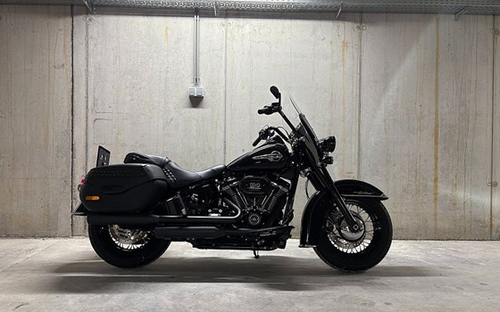 Gebrauchtmotorrad Harley-Davidson Softail Heritage Classic FLSTC - Bild 1 Gebrauchtmotorrad Harley-Davidson Softail Heritage Classic FLSTC - Bild 1