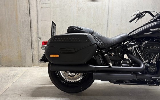 Gebrauchtmotorrad Harley-Davidson Softail Heritage Classic FLSTC - Bild 2 Gebrauchtmotorrad Harley-Davidson Softail Heritage Classic FLSTC - Bild 2