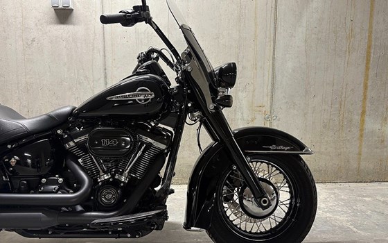 Gebrauchtmotorrad Harley-Davidson Softail Heritage Classic FLSTC - Bild 3 Gebrauchtmotorrad Harley-Davidson Softail Heritage Classic FLSTC - Bild 3