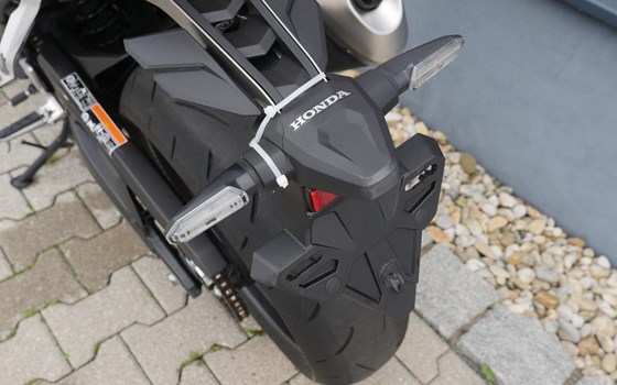 Gebrauchtmotorrad Honda CB1000 Hornet - Bild 9