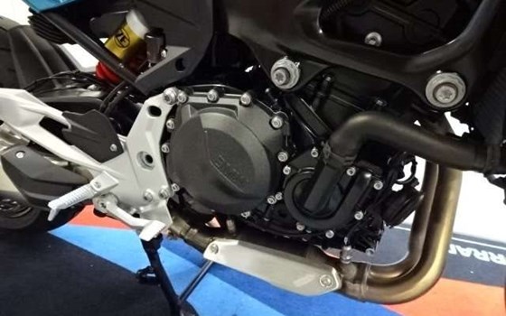 Gebrauchtmotorrad BMW F 900 R - Bild 6