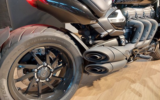 Gebrauchtmotorrad Triumph Rocket 3 Storm R - Bild 14