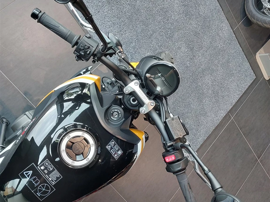 Angebot Triumph Trident 660 Bild 11: Angebot Triumph Trident 660