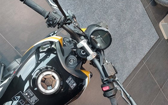 Gebrauchtmotorrad Triumph Trident 660 - Bild 11