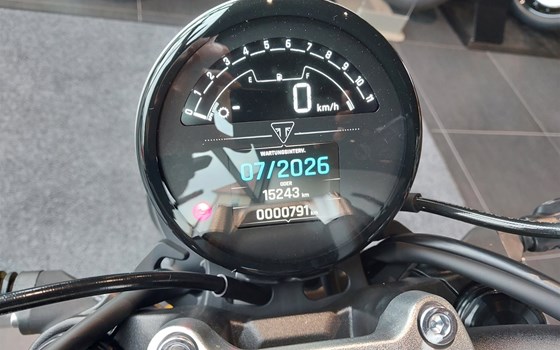 Gebrauchtmotorrad Triumph Trident 660 - Bild 12 Gebrauchtmotorrad Triumph Trident 660 - Bild 12