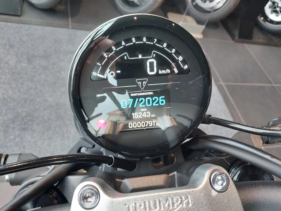 Angebot Triumph Trident 660 Bild 12: Angebot Triumph Trident 660