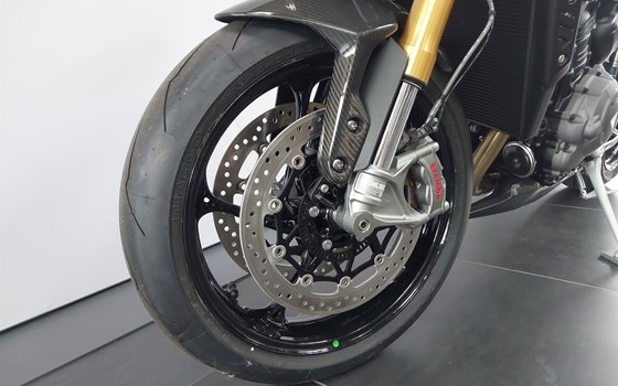 Neufahrzeug Triumph Speed Triple 1200 RX - Bild 5 Neufahrzeug Triumph Speed Triple 1200 RX - Bild 5
