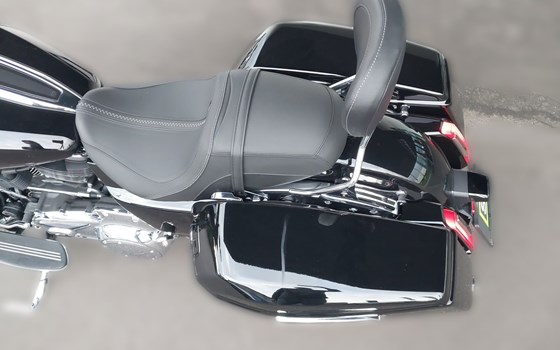 Gebrauchtmotorrad Harley-Davidson Road Glide FLTRX - Bild 10