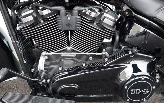 Gebrauchtmotorrad Harley-Davidson Softail Heritage Classic FLHC - Bild 12