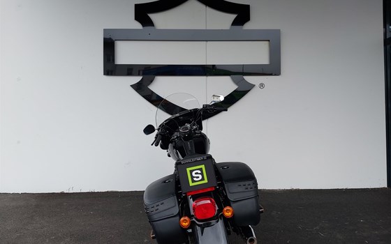 Gebrauchtmotorrad Harley-Davidson Softail Heritage Classic FLHC - Bild 7 Gebrauchtmotorrad Harley-Davidson Softail Heritage Classic FLHC - Bild 7