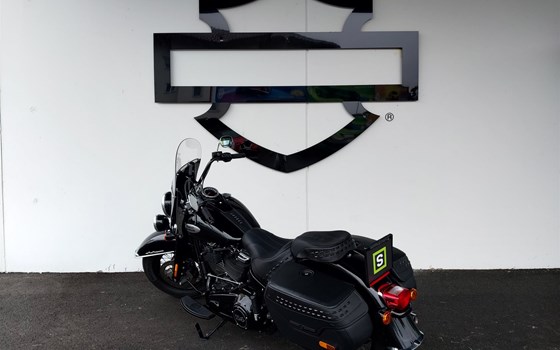 Gebrauchtmotorrad Harley-Davidson Softail Heritage Classic FLHC - Bild 8