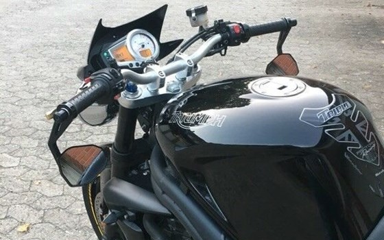 Gebrauchtmotorrad Triumph Speed Triple 1050 - Bild 6 Gebrauchtmotorrad Triumph Speed Triple 1050 - Bild 6
