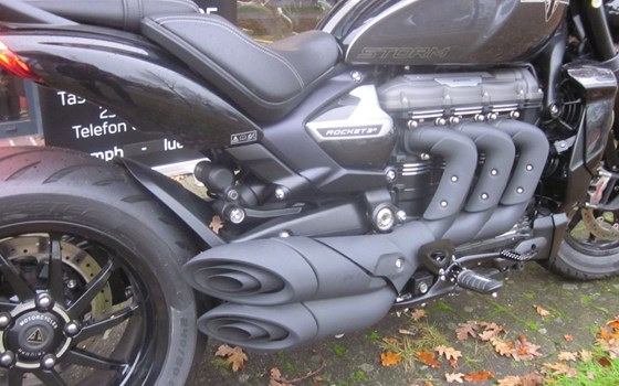 Gebrauchtmotorrad Triumph Rocket 3 Storm R - Bild 25