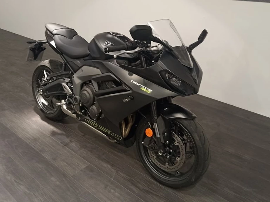 Angebot Triumph Daytona 660 Bild 2: Angebot Triumph Daytona 660