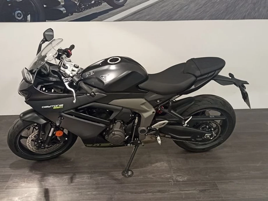 Angebot Triumph Daytona 660 Bild 6: Angebot Triumph Daytona 660