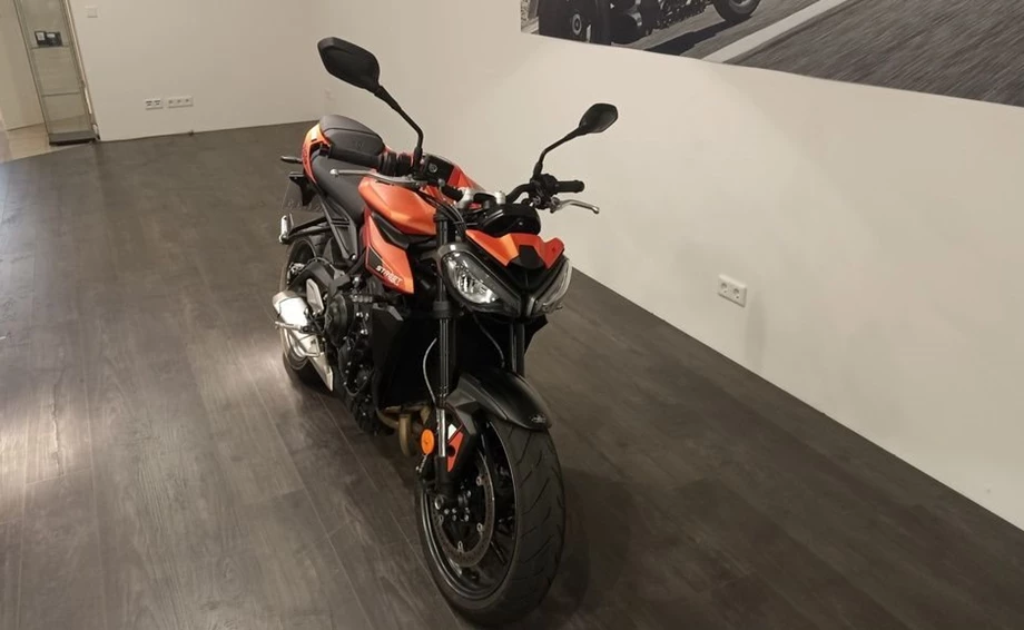 Angebot Triumph Street Triple 765 R A2 Bild 1: Angebot Triumph Street Triple 765 R A2