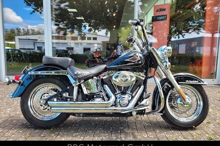 Harley-Davidson Softail Heritage Classic FLSTC