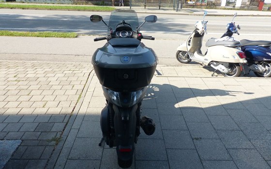 Gebrauchtmotorrad Piaggio Beverly 125 i.e. - Bild 16