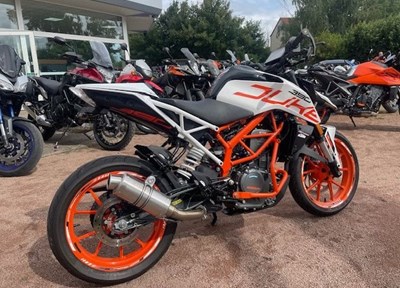 GEBRAUCHTFAHRZEUG KTM 390 Duke