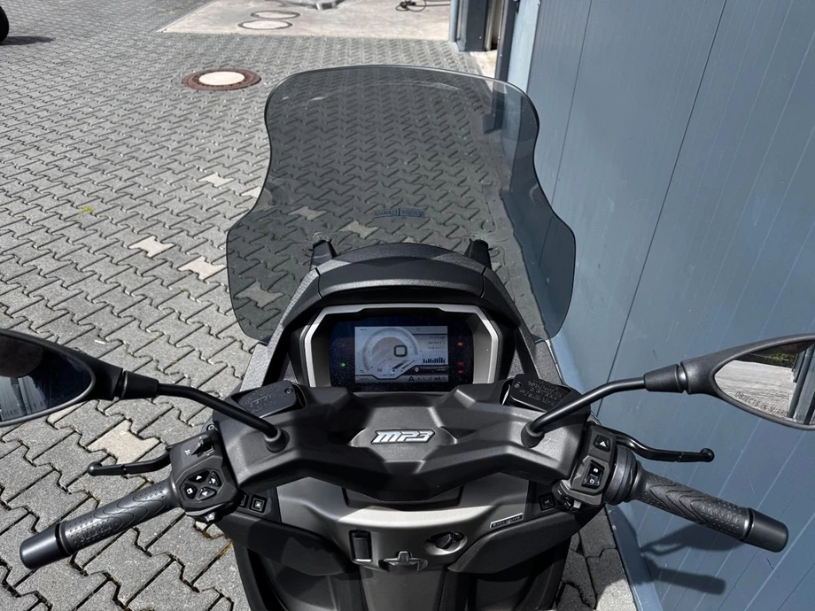Angebot Piaggio MP3 530 HPE Exclusive Bild 4: Angebot Piaggio MP3 530 HPE Exclusive