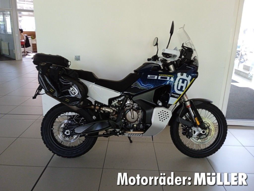 Husqvarna Norden 901 Expedition mit Taschen+ Sitzheizung