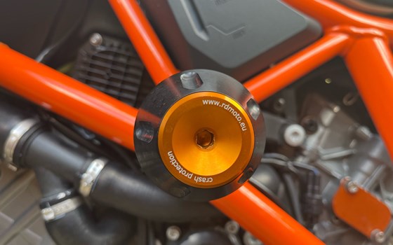 Gebrauchtmotorrad KTM 1290 Super Duke R - Bild 10 Gebrauchtmotorrad KTM 1290 Super Duke R - Bild 10