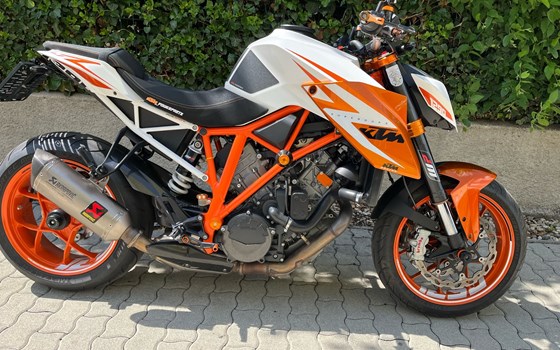 Gebrauchtmotorrad KTM 1290 Super Duke R - Bild 6 Gebrauchtmotorrad KTM 1290 Super Duke R - Bild 6