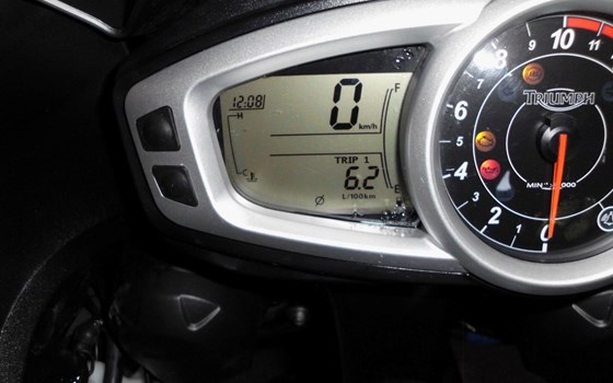 Gebrauchtmotorrad Triumph Tiger 1050 SE - Bild 6